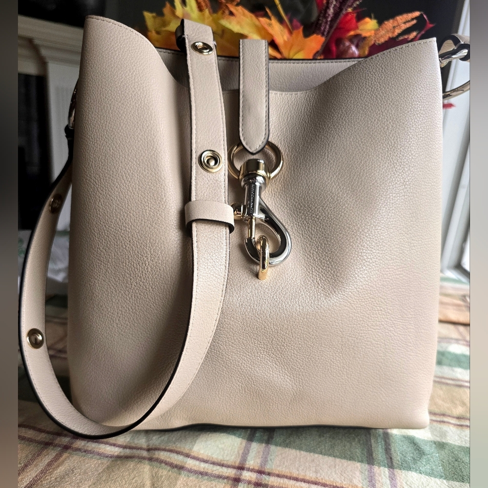 🇺🇲 Rebecca Minkoff Megan Leather Tote In Stone